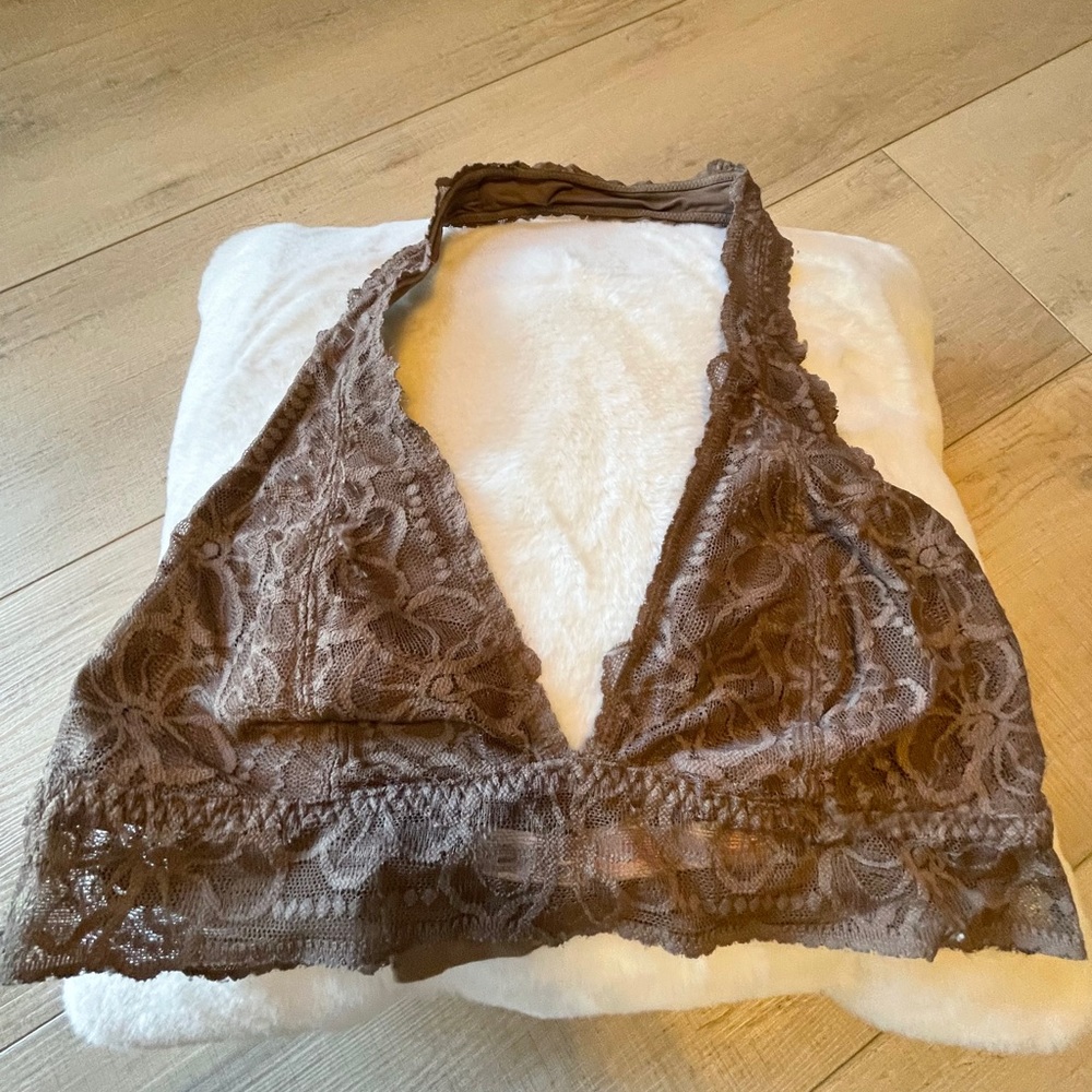 brown lace Victoria’s Secret bralette, size medium